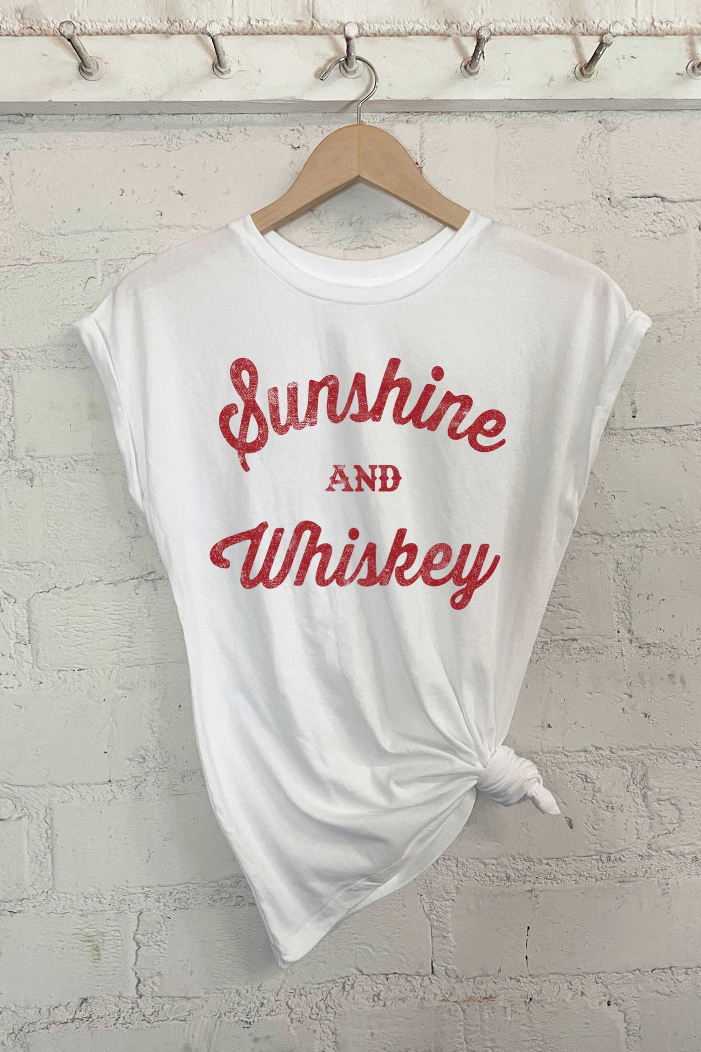 SUNSHINE AND WHISKEY GRAPHIC TEE